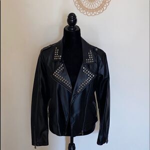 Ashley outerwear faux jacket EUC
